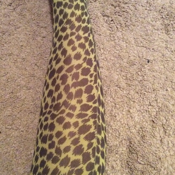 Cute Neon Green Leopard Print Pennyhose - Picture 3 of 3